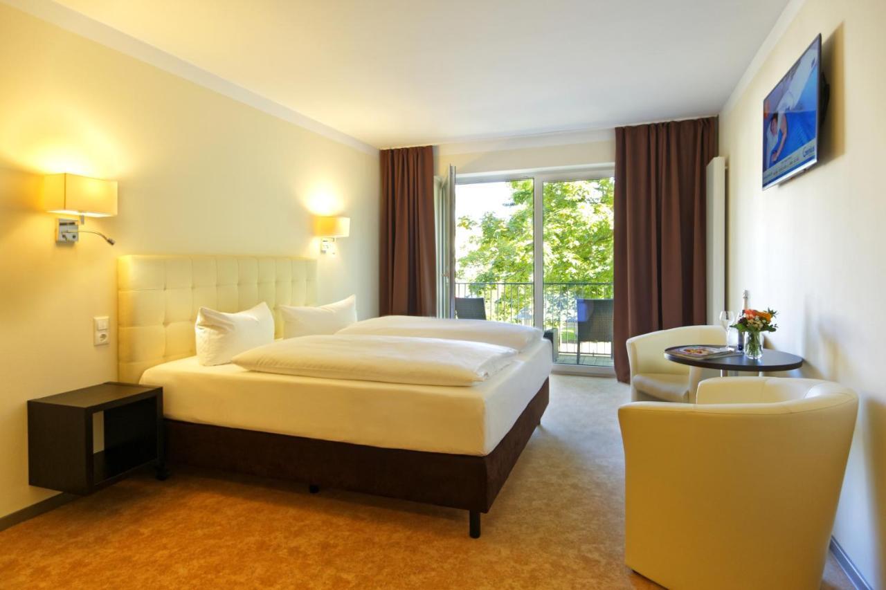 Hotel Am Kurpark Zinnowitz Exterior photo